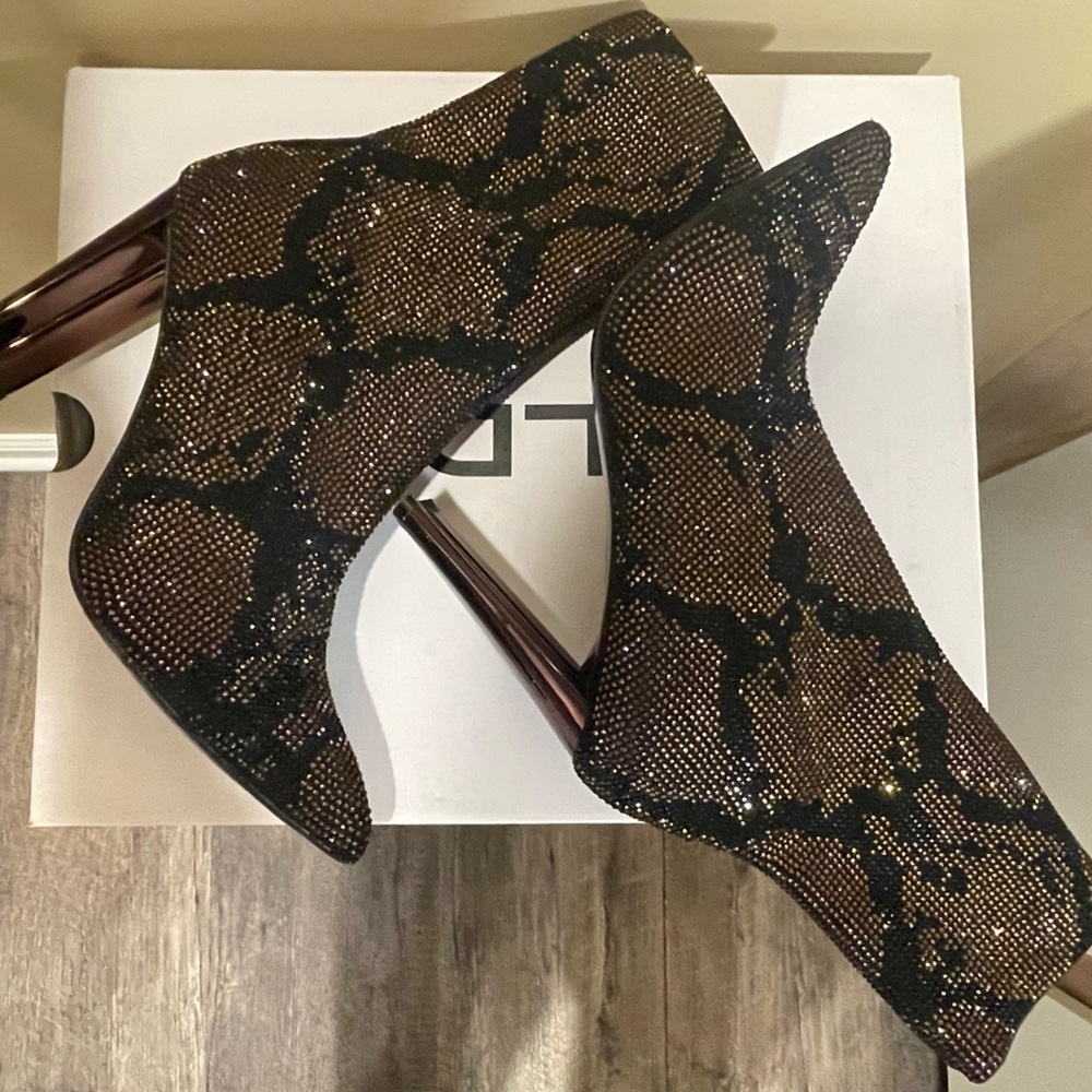 Deludith Heeled Boots (Aldo) Size10 $100